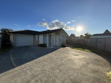 Low Maintenance Home - Photo 4