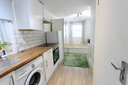 Studio Flat, St. Michael's Terrace, N22 - Photo 5