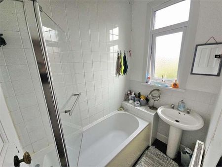 Pall Mall, Leigh On Sea, Leigh On Sea, SS9 - Photo 5