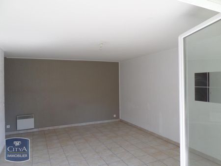 Location Appartement 2 pièces 48m² HENIN BEAUMONT 62110 - Photo 2