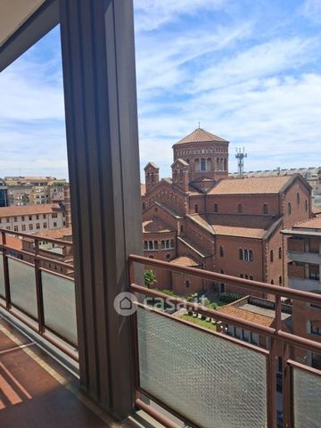 Trilocale in Affitto in Via Melchiorre Gioia 63 a Milano - Foto 2