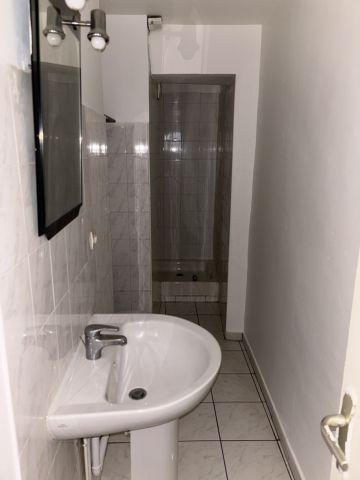 Location Appartement 3 pièces 50m² MONTPELLIER 34000 - Photo 2