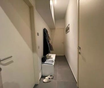 Prachtig appartement met 2 autostaanplaatsen en 1 grote slaapkamer ... - Photo 2