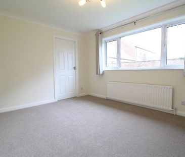 4 bedroom bungalow to rent - Photo 4