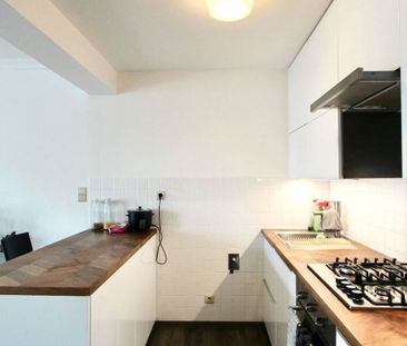 Appartement te huur in Sint-Pieters voor € 760 met 1 slaapkamer - Photo 4