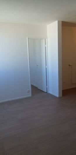 T2 AVEC PARKING - Photo 1