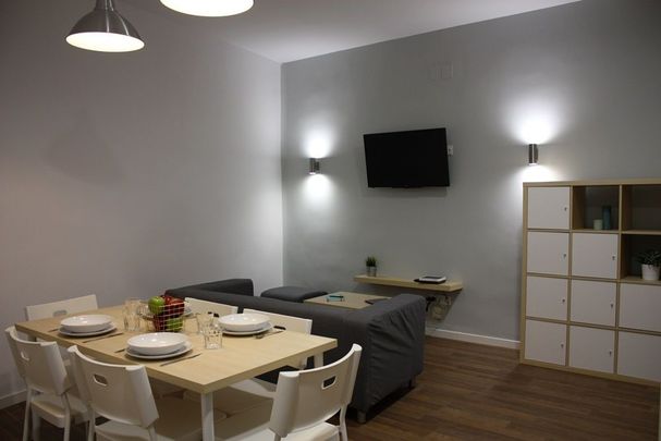 Nice double room in Lavapiés - Photo 1