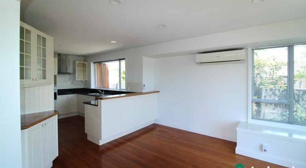 Comfort and Space - Photo 1