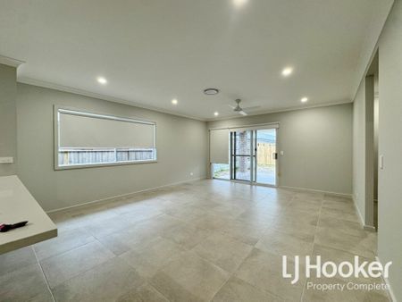 Ducted Air Conditioning - Stylish & Modern - Move In & Entertain Here this Christmas! - Photo 3