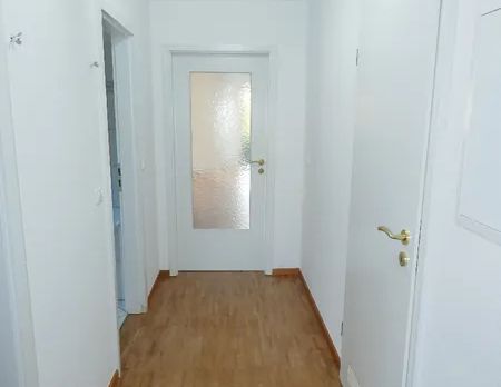 Renovierte 3-Zimmer-Wohnung mit Einbauküche in ruhiger und grüner Lage - Photo 1