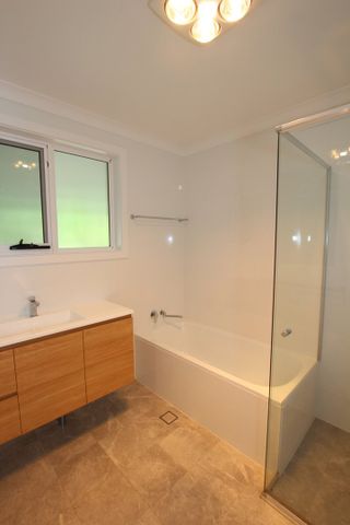 5 Dunlop Street, Hackett ACT 2602 - House For Rent | Domain - Photo 2