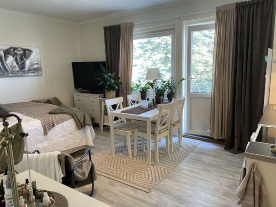 Fräsch 1:a på Överstan - Foto 1