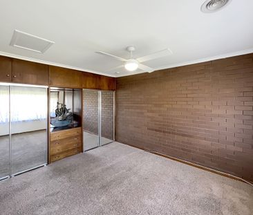 2/486 Gillies Street North, Wendouree - Photo 2