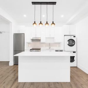 3 1/2 Apartment Near Metro Villa-maria - Photo 2