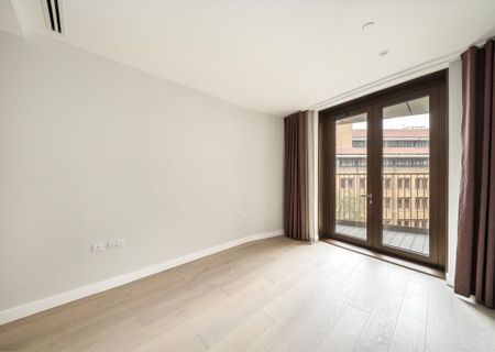 Triptych Place - Photo 2