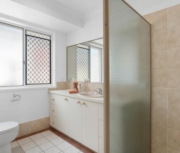 4 BEDROOM HOME PLUS STUDY - Photo 6