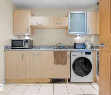 Rio House, Century Wharf, Cardiff, CF10 - Photo 4