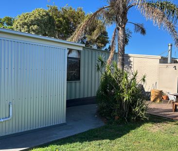 10 Acacia Street, Hamlyn Heights, Vic 3215 - Photo 3