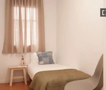 L'Hospitalet De Llobregat - Photo 2