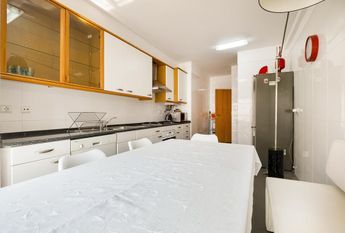 3 Bedroom Apartment with a view, Telheiras, Lisboa