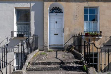 2 bedroom property to rent in Bath - Photo 2