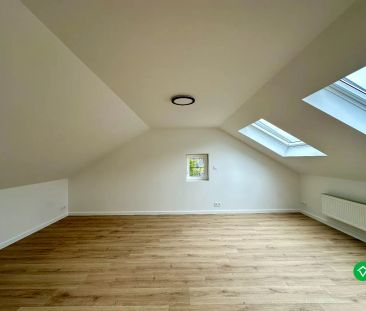 Instapklare gezinswoning met zonnige tuin, drie slaapkamers en gara... - Photo 5