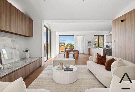 Luxury Full-Floor Garden Apartment I Boutique Living in the Heart of Coogee - Photo 3