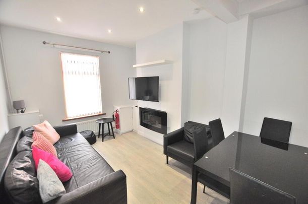 14 Egeria Street, Belfast, BT12 5PN - Photo 1