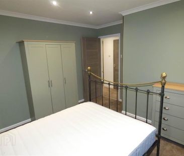 23b Dundonald Heights, Dundonald, Belfast, BT16 1XL - Photo 5