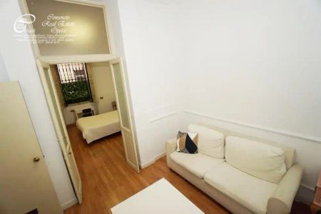 Piso de alquiler en Calle Bola, Palacio - Photo 3