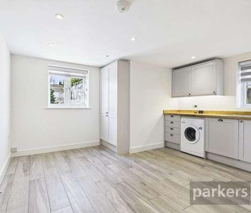 Grovelands, Hailey Road, Witney, Oxfordshire, OX28 - Photo 4