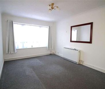 Grove Court, Southbourne Grove, Westcliff-on-sea, Essex, SS0 - Photo 2