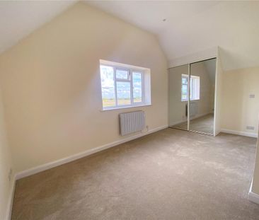 4 bedroom terraced house to rent - Photo 5