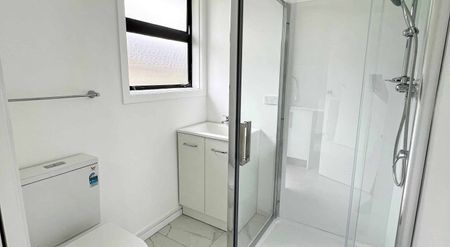 Spacious Family Home with Extra Living - Photo 4