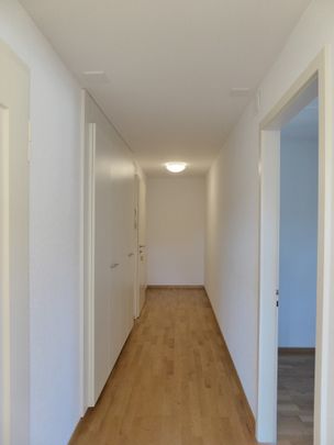 ZENTRALE WOHNUNG ZU VERMIETEN - ERSTE MONATSMIETE MIETZINSFREI - Foto 1