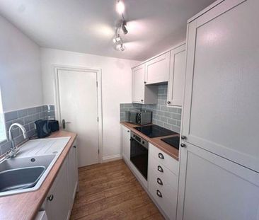 2 bedroom apartment to rent - Photo 6