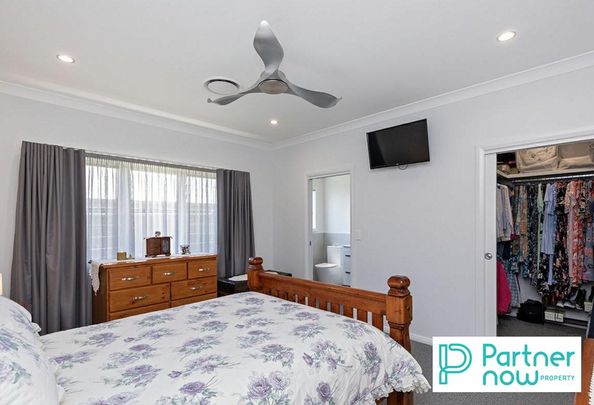 22 Currawong Drive, TAMWORTH NSW 2340 - Photo 1