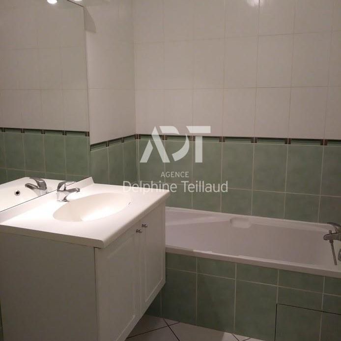 Location Appartement 4 pièces 79m² SEYSSINS 38180 - Photo 1