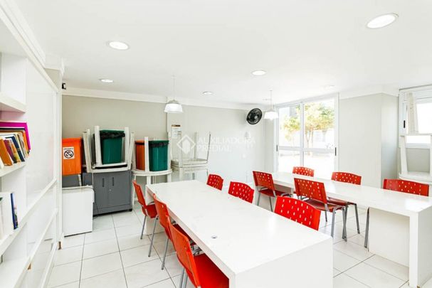 Apartamento com 2 quartos e 62m² para alugar em Cavalhada, Porto Alegre. - Foto 1