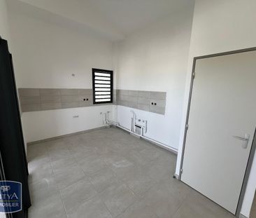Location Appartement 3 pièces 67m² ST PIERRE 97410 - Photo 2