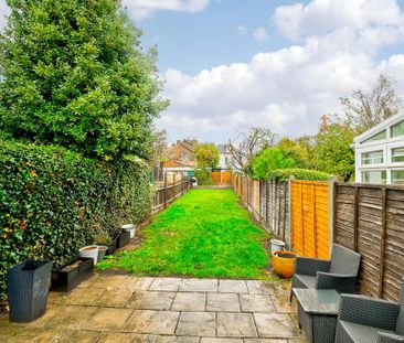3 bedroom terraced house to rent - Photo 5