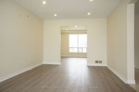 Semi-Detached Home For Lease | E8129436 - Photo 5