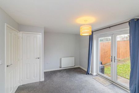 2 bedroom terraced house to rent - Photo 4