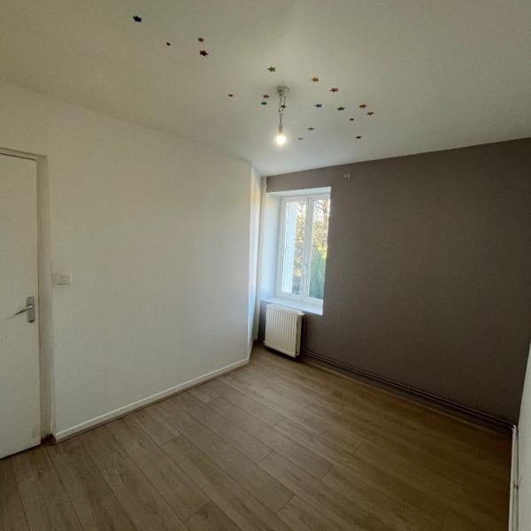 Appartement Le Chambon-Feugerolles - Photo 1