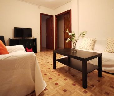 Calle de Francisco Silvela, Madrid, Community of Madrid 28028 - Photo 1