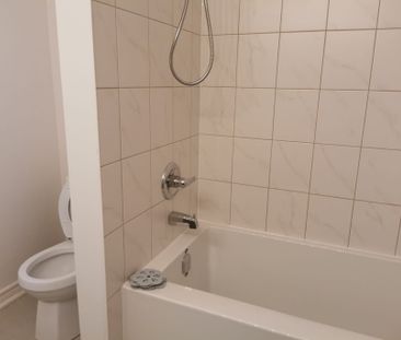 For Lease - 50 Crofting Crescent Unit# (One Bedroom for Lease), Mar... - Photo 4