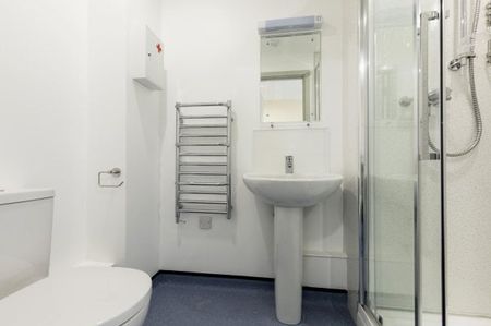 Fawcett road, Southsea - Photo 4