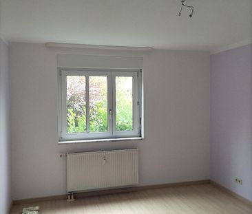 Helle 2-Zimmer-Wohnung mit Süd-Terrasse, Tiefgaragen- und PKW-Stellplatz - Photo 3