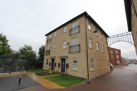 Holts Crest Way, Leeds City Centre, LS12 2AG - Photo 5