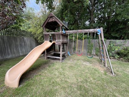 6 bedroom detached house to rent - Photo 5